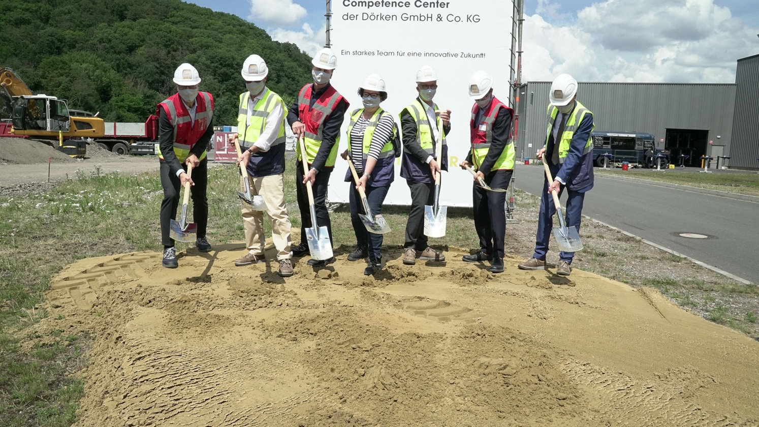 Groundbreaking ceremony for the extension of the DÖRKEN membranes production at the Hagen-Vorhalle location